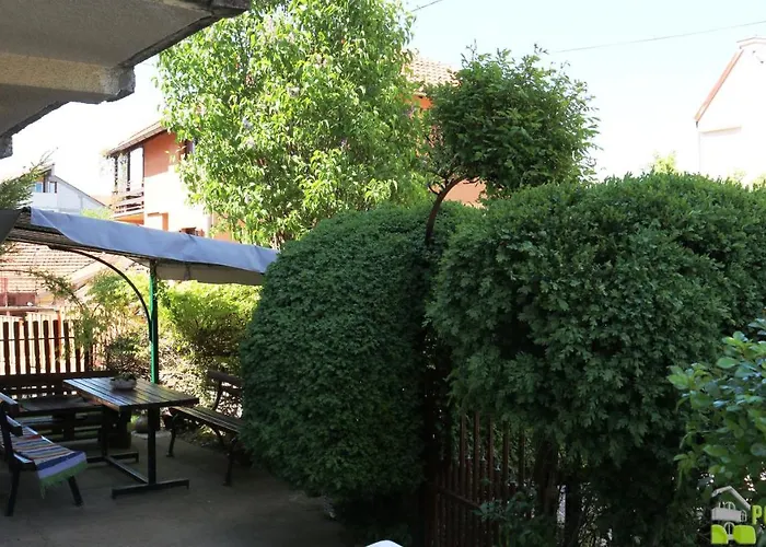 Podinario * 索科矿泉村